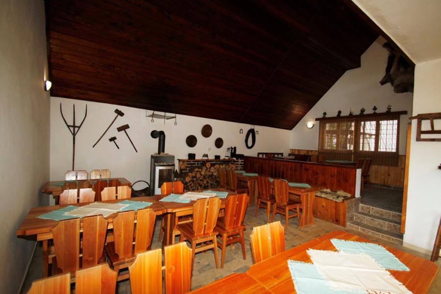 Rekreacni Areal Adamec Hotel Ledenice Екстериор снимка
